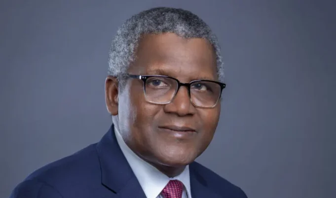 Aliko Dangote Retires as Dangote Sugar Refinery Chairman After 20 Years
