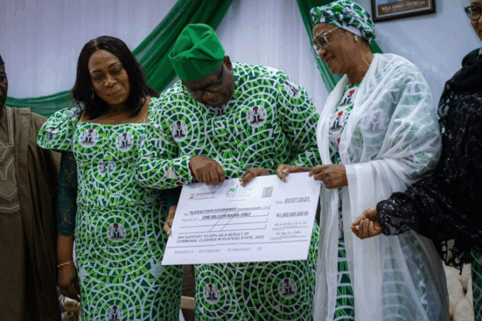 First Lady Oluremi Tinubu Donates ₦1 Billion To Victims Of Violence In Plateau State