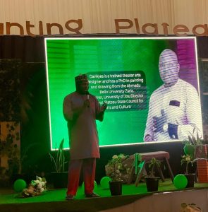 43f69d6f fd30 4104 9128 fc73882e7752