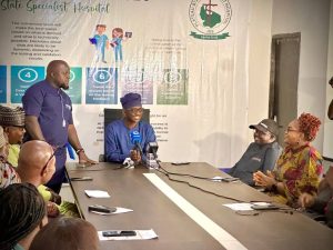 413f5a5f 8571 41ef 80e4 e176da984b2a