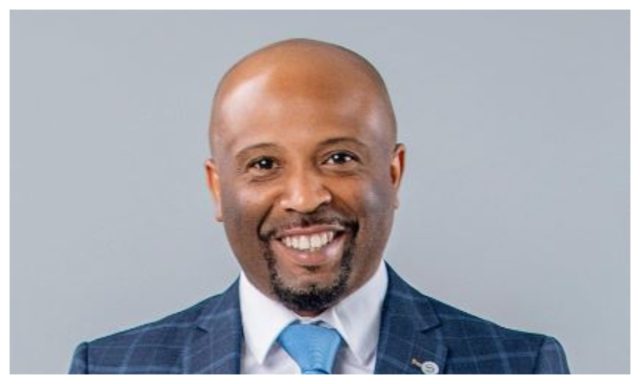 Kazeem-Adesina-Abidikugu.jpg Kazeem Adesina Abidikugu.jpg