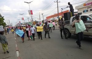 Oyo abduction: Akwa Ibom teachers join NUT nationwide protest 1 11.jpg