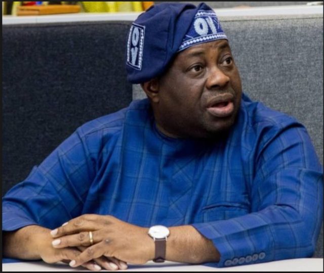 Dele momodu 3.jpg