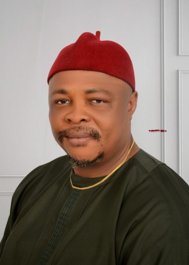 Kenneth udeze.jpg